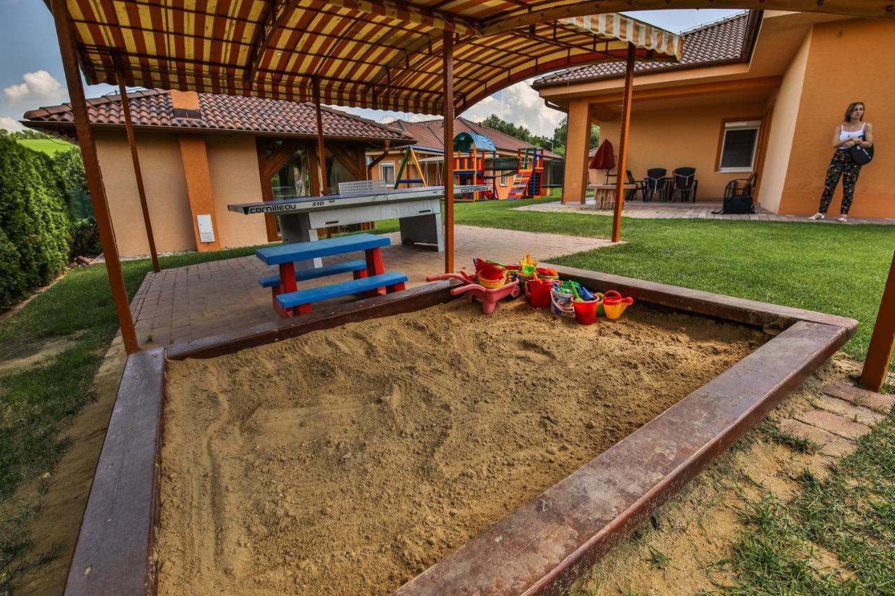 Gracia * Podhájska